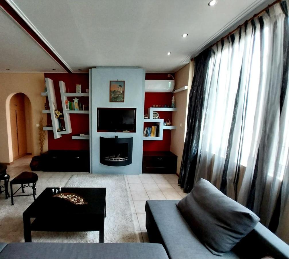Beautiful And Cozy Appartment In Dafnh, Athens Exterior photo